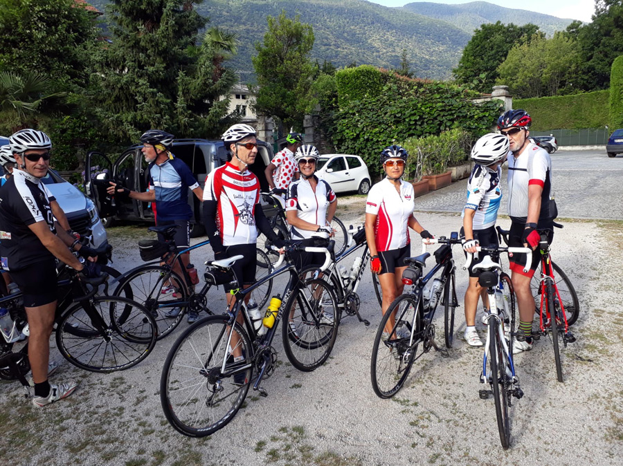 Les Alpes en vélo La Corse en vélo